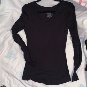 Long sleeve ribbed black v neck